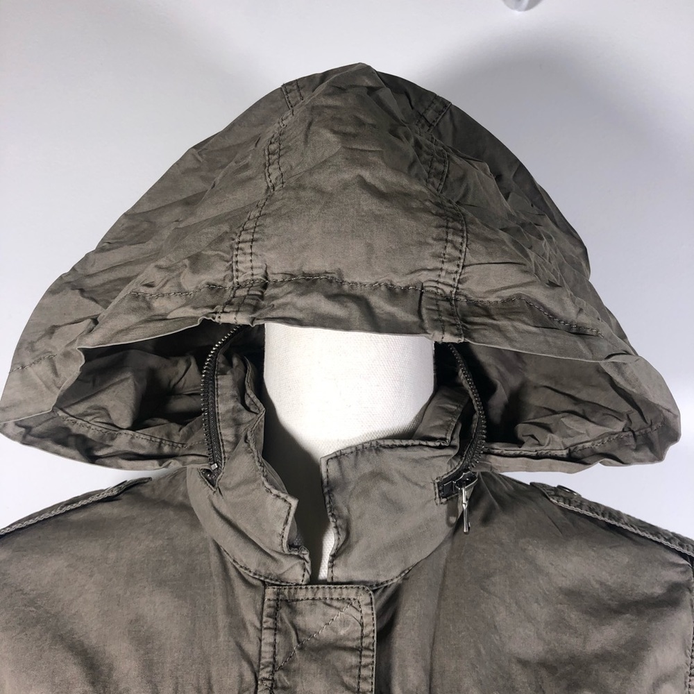 LEVI’S Cotton Lightweight Fishtail Jacket - Picture 3 of 16